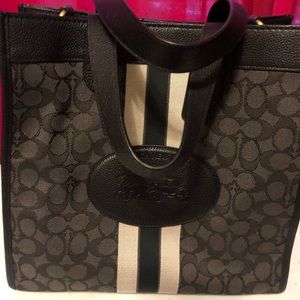 Coach Dempsey carryall tote in navy